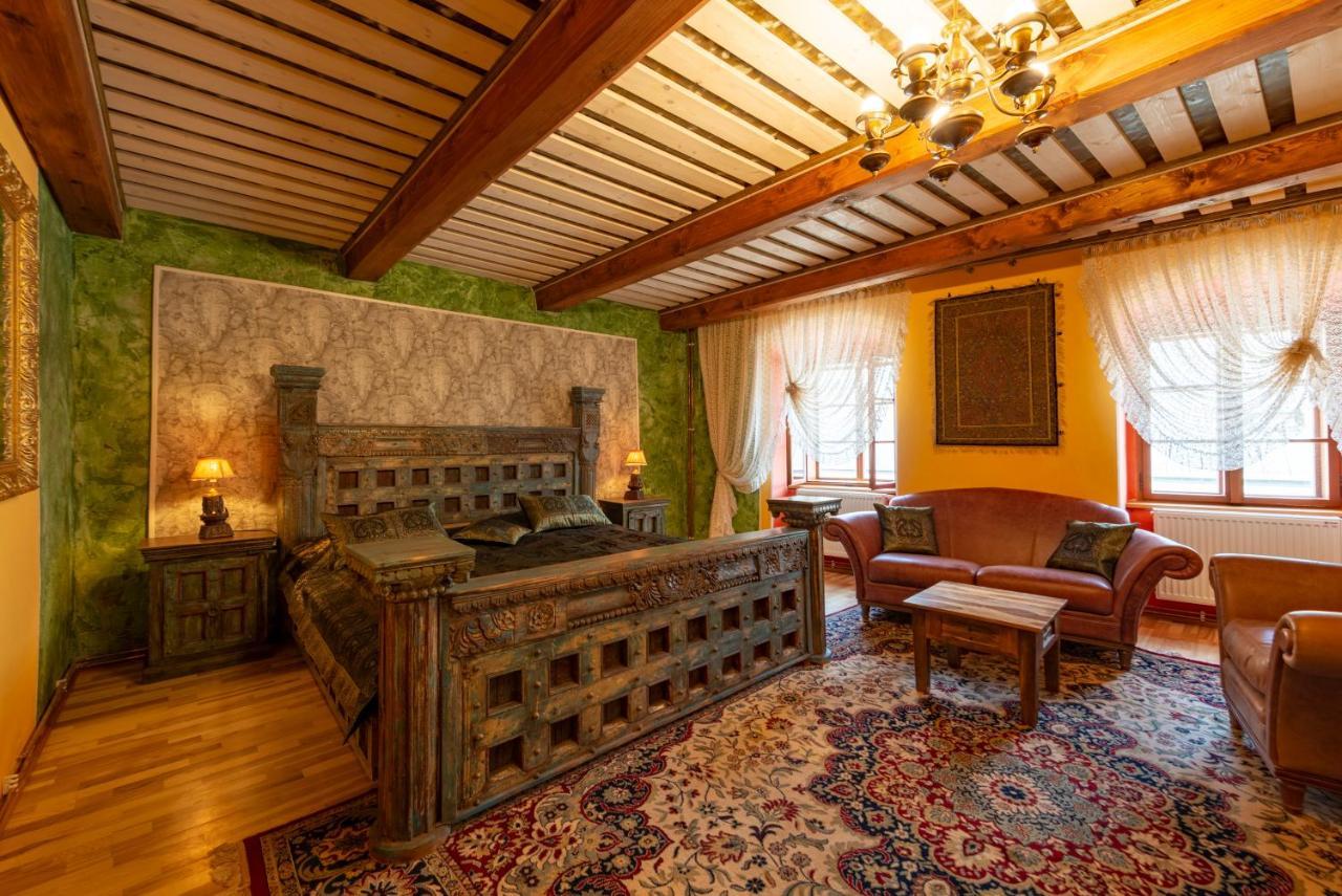 Hotel Barcadam Banska Stiavnica Bagian luar foto