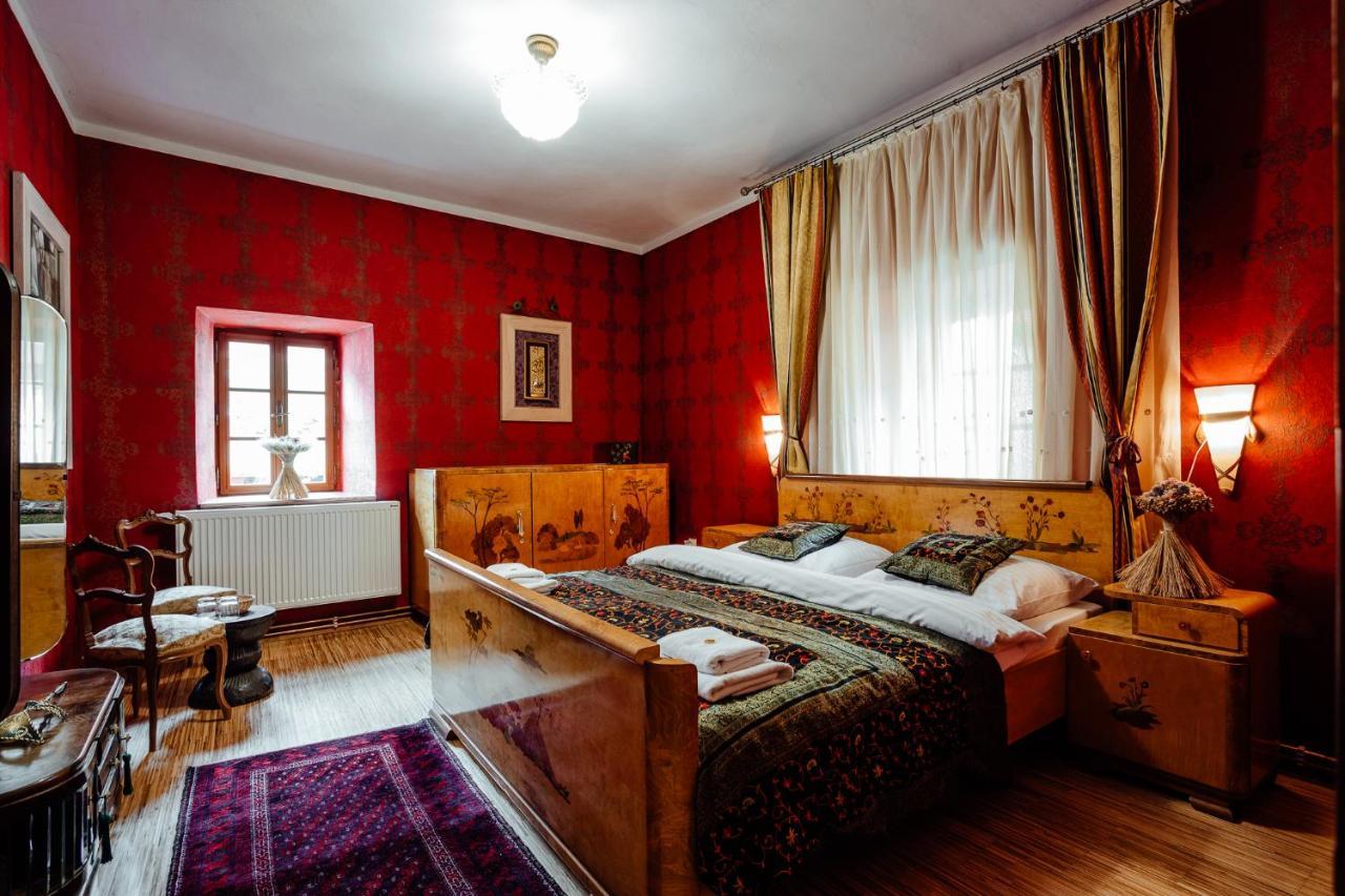 Hotel Barcadam Banska Stiavnica Bagian luar foto