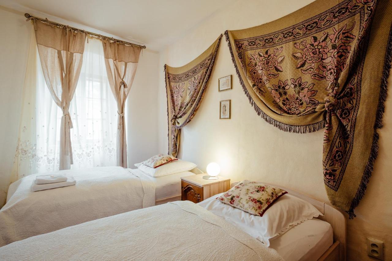 Hotel Barcadam Banska Stiavnica Bagian luar foto