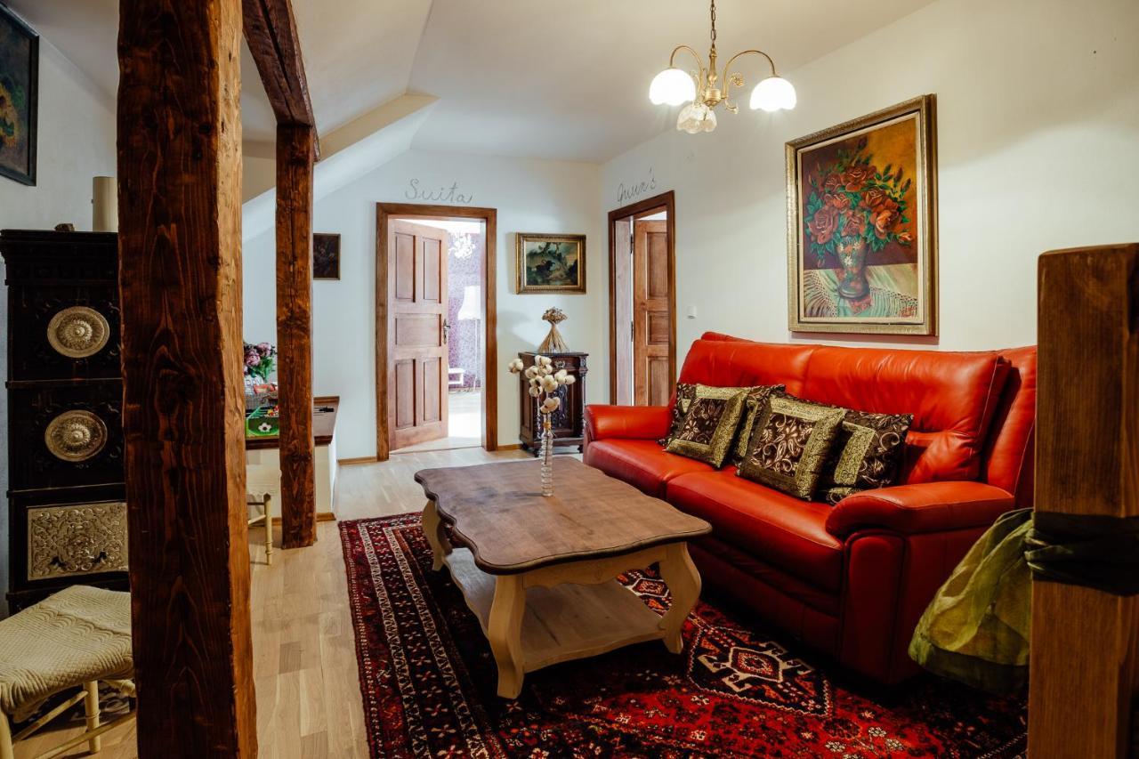 Hotel Barcadam Banska Stiavnica Bagian luar foto