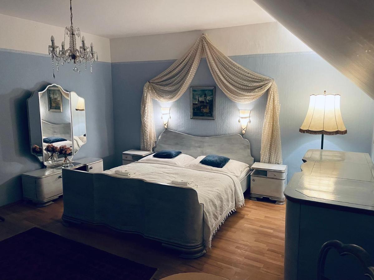 Hotel Barcadam Banska Stiavnica Bagian luar foto