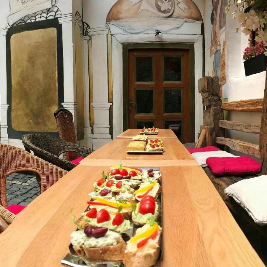 Hotel Barcadam Banska Stiavnica Bagian luar foto